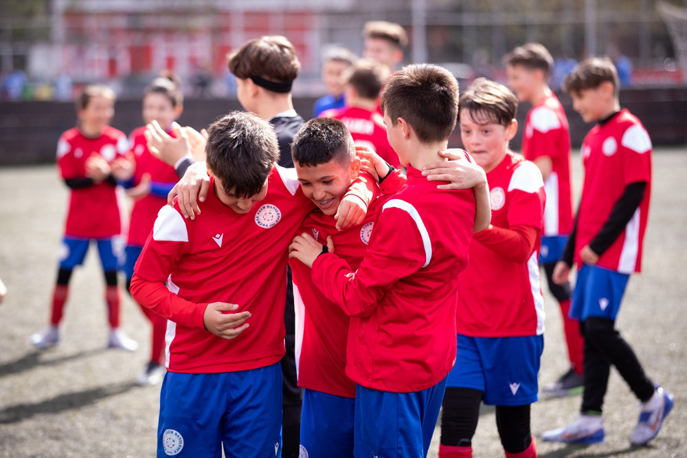 F.C. Danilescu x PARTNER CLUB